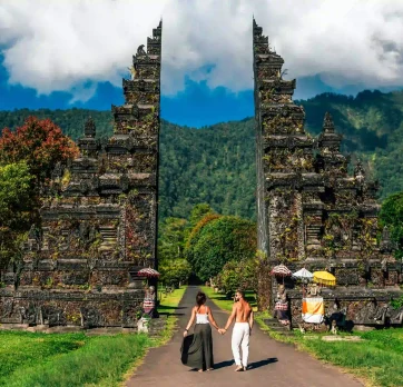Handara Iconic Gate-Bali-Indonesia