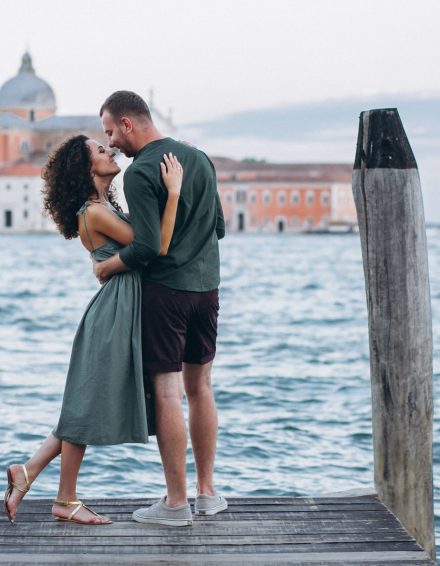 Couple on honeymoon in Venice
