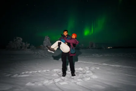 northern lights tour Couple